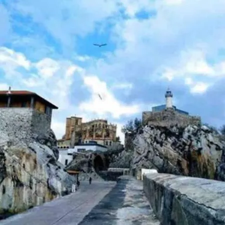 Lejlighed Holidays - Centrico Piscina Urbanizacion Garaje Gratis Castro Urdiales