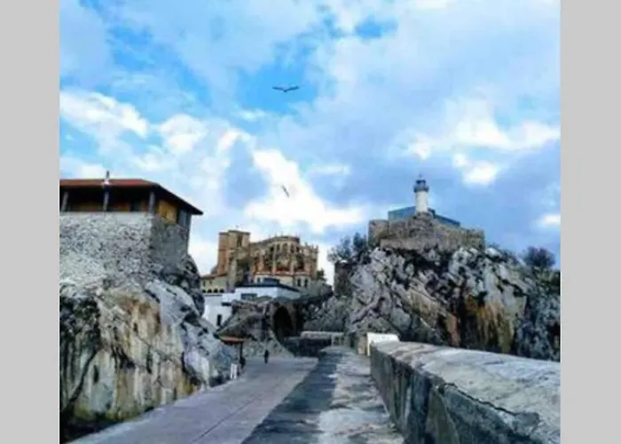 Apartamento Apto Urbanización Piscina Céntrico Garaje Incluido Castro Urdiales