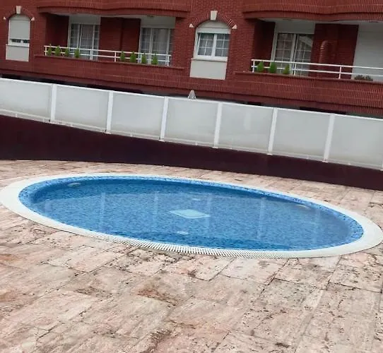 Apto Urbanización Piscina Céntrico Garaje Incluido Castro Urdiales
