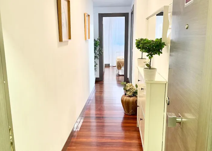 Apto Urbanización Piscina Céntrico Garaje Incluido Castro Urdiales