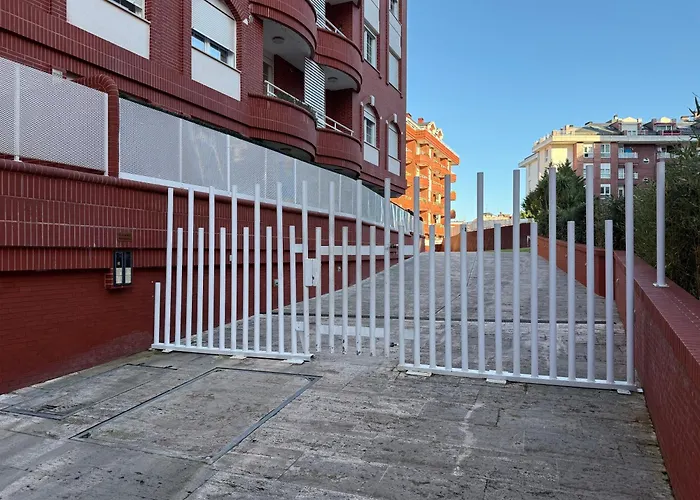 Apto Urbanización Piscina Céntrico Garaje Incluido Apartamento *
