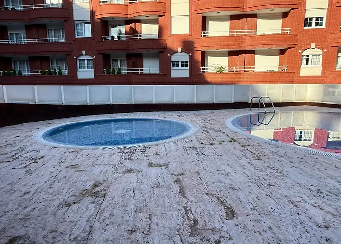 Apto Urbanización Piscina Céntrico Garaje Incluido *