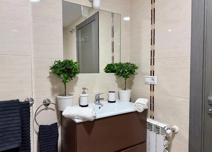 Apto Urbanización Piscina Céntrico Garaje Incluido Apartamento