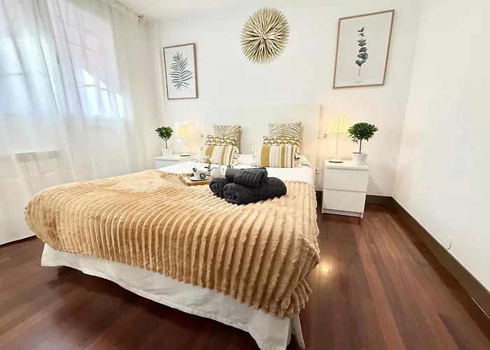 Apartamento Apto Urbanización Piscina Céntrico Garaje Incluido Castro Urdiales