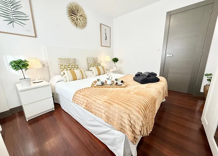 Apto Urbanización Piscina Céntrico Garaje Incluido