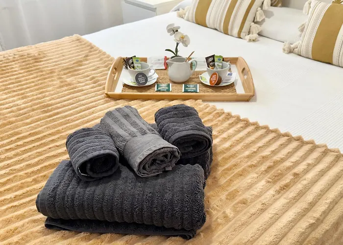 Apto Urbanización Piscina Céntrico Garaje Incluido Apartamento *