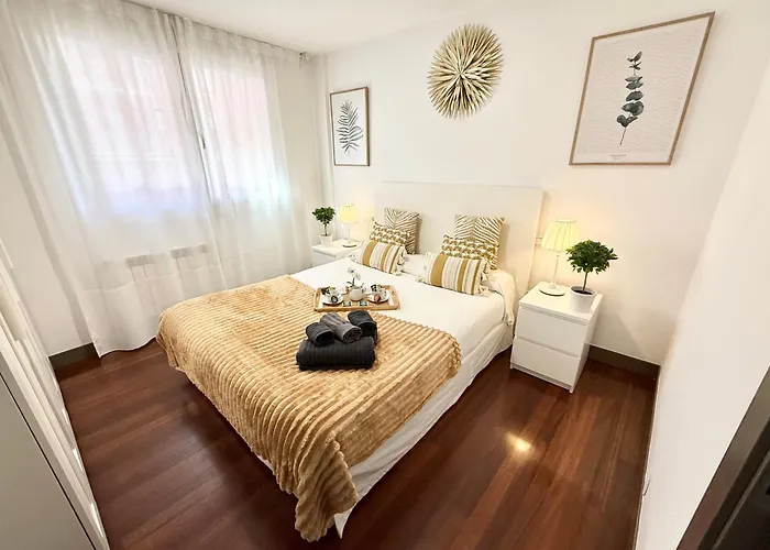 Apto Urbanización Piscina Céntrico Garaje Incluido Castro Urdiales