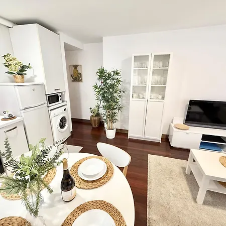 Castro Holidays - Centrico Piscina Urbanizacion Garaje Gratis Apartment Castro Urdiales