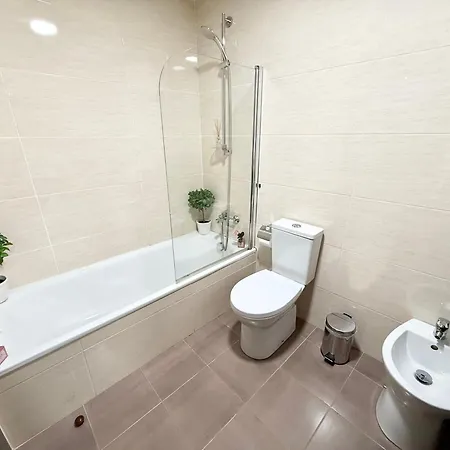 Castro Holidays - Centrico Piscina Urbanizacion Garaje Gratis * Castro Urdiales